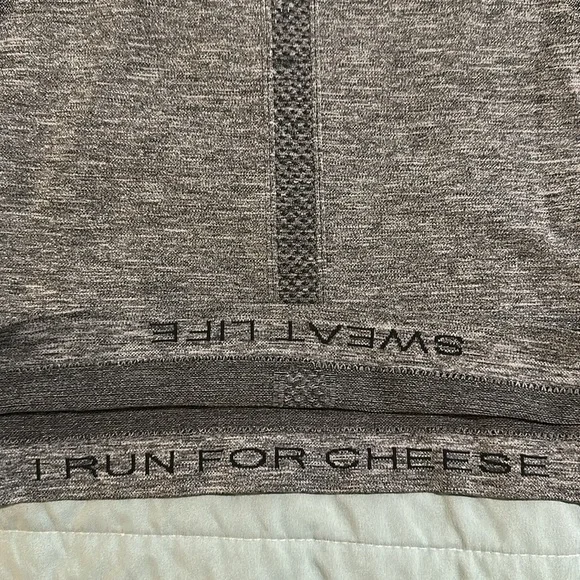 Lululemon Swiftly tech sparkle gray long sleeve crew like new - Picture 5 of 10